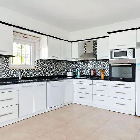 Uzumlu Village 2 Bedroom 3976 * Kalkan